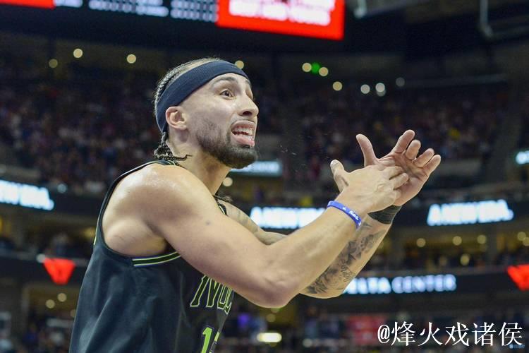 队记：若鹈鹕把阿尔瓦拉多有意摆上货架，尼克斯有意得到他